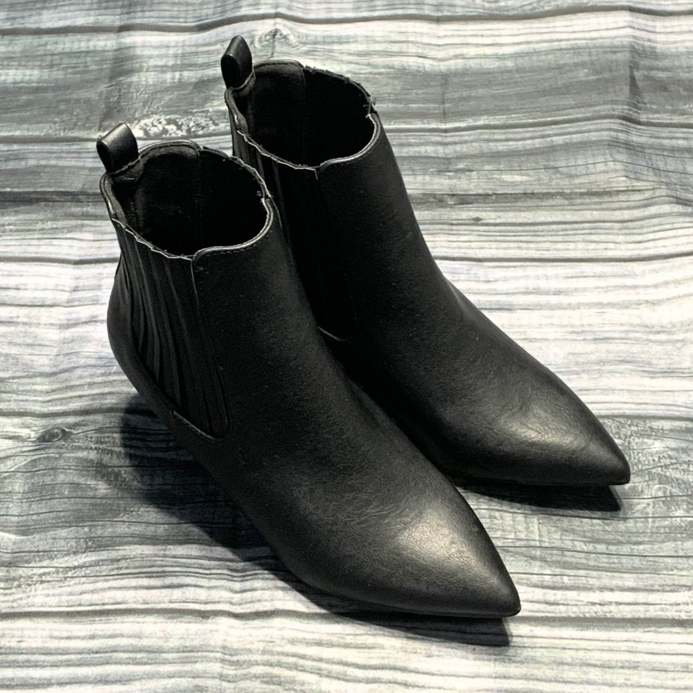 Qupid Black Ankle Boots